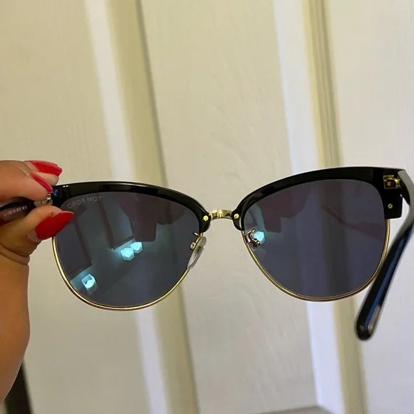 Tom Ford Sunglasses - Picture 5 of 7